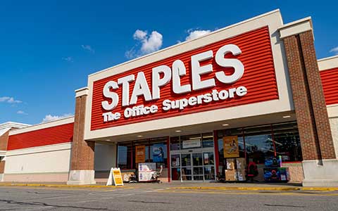 Staples Plaza, Tilton, NH