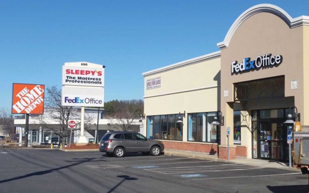 Summit Realty Partners leases 2,400 +/- SF to For Eyes in Saugus, MA